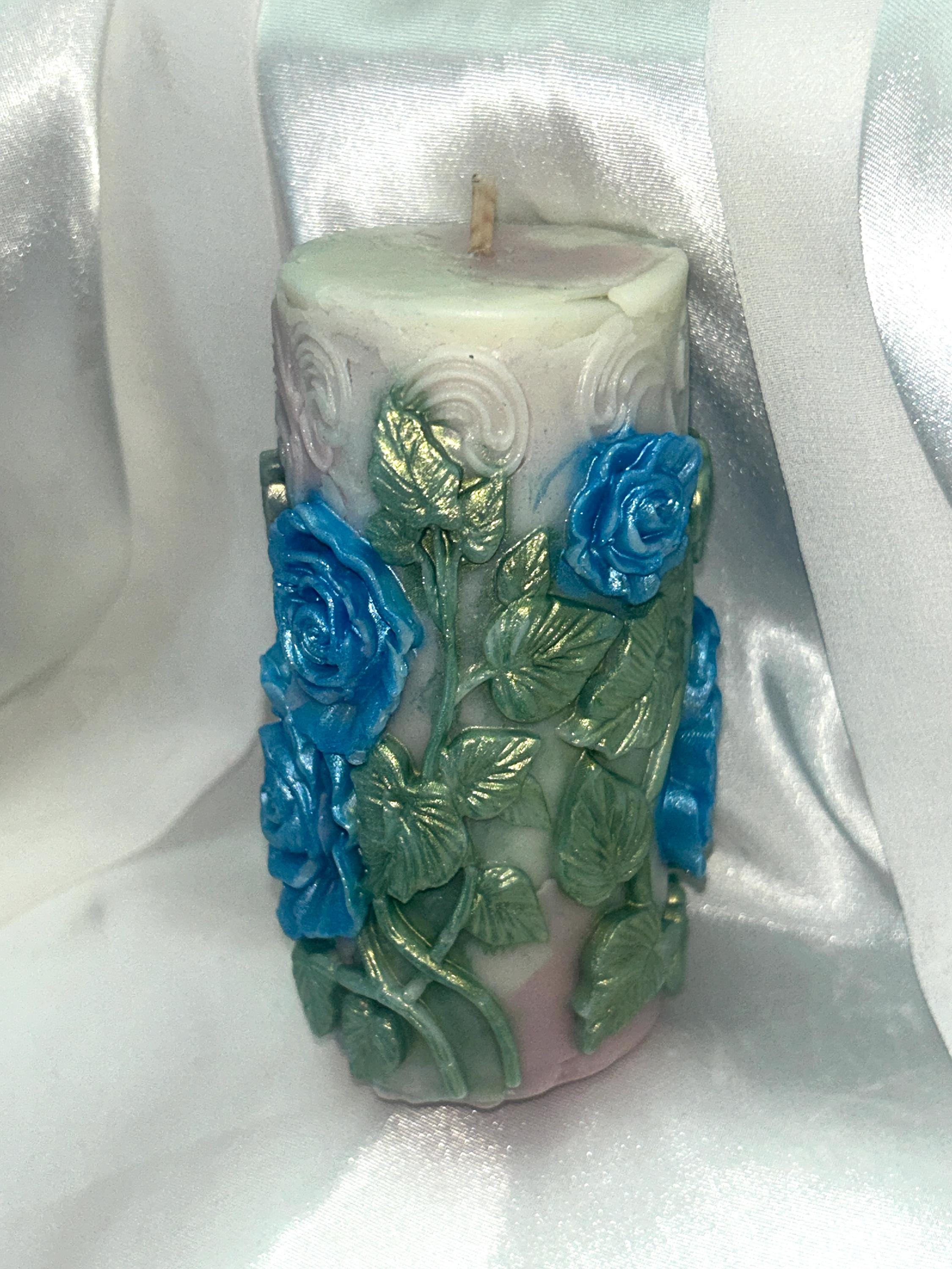Peaking Meadow Candle 3D crowned Whimsical White and Moss Green meadow leaves 2pc set!