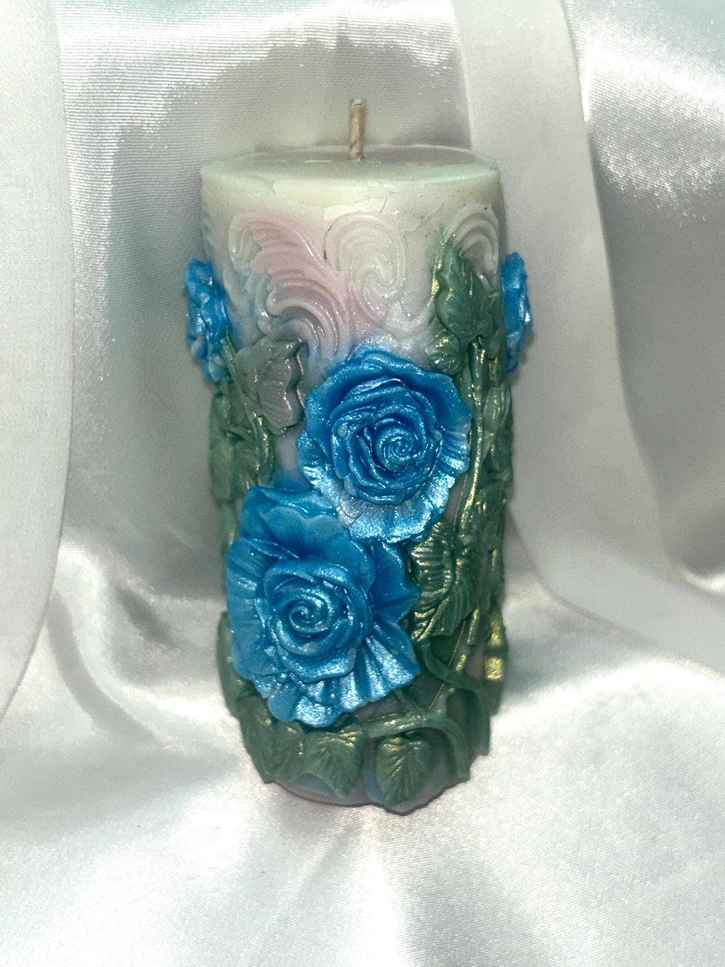 Peaking Meadow Candle 3D crowned Whimsical White and Moss Green meadow leaves 2pc set!