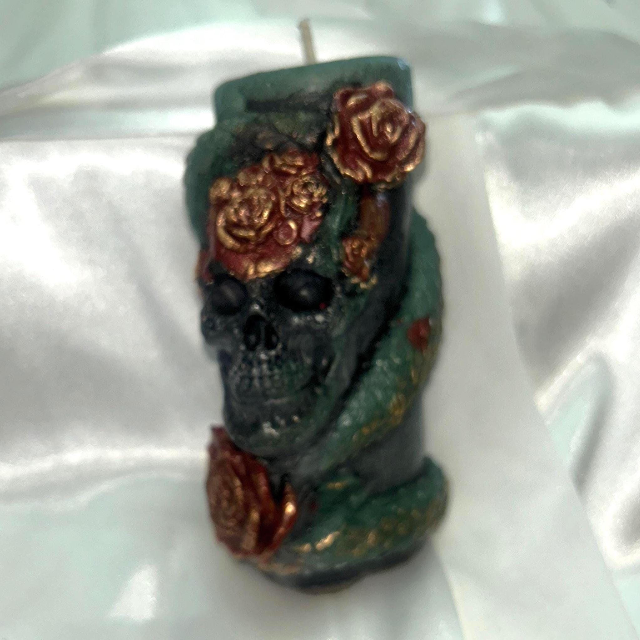 Skull N Reptilian Wrapped Candle w/3D copper frosted Vampire Red Roses 2pc set!