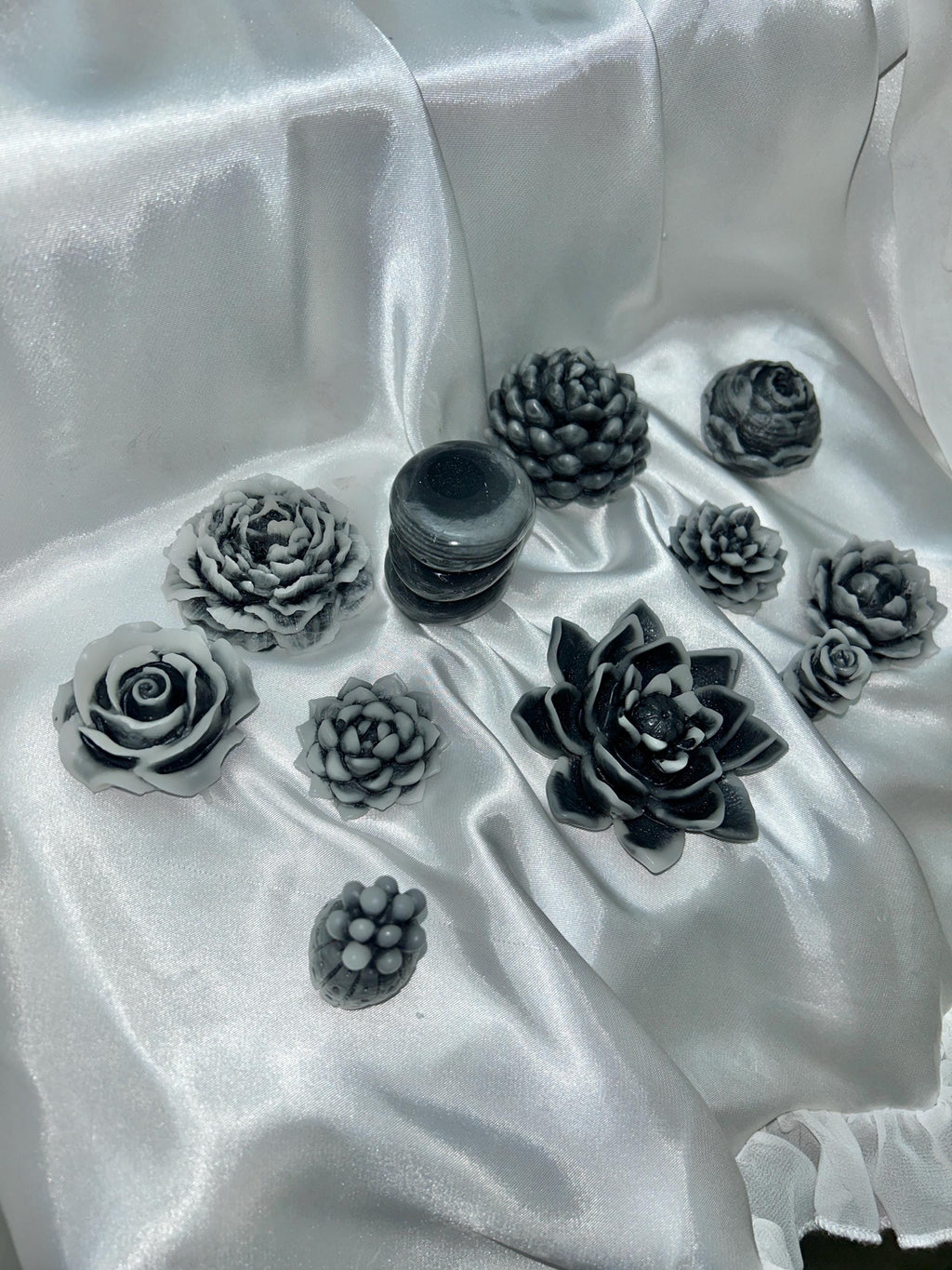 Dark Floral Wax Melts, Eucalyptus Scented, 13 pc Set