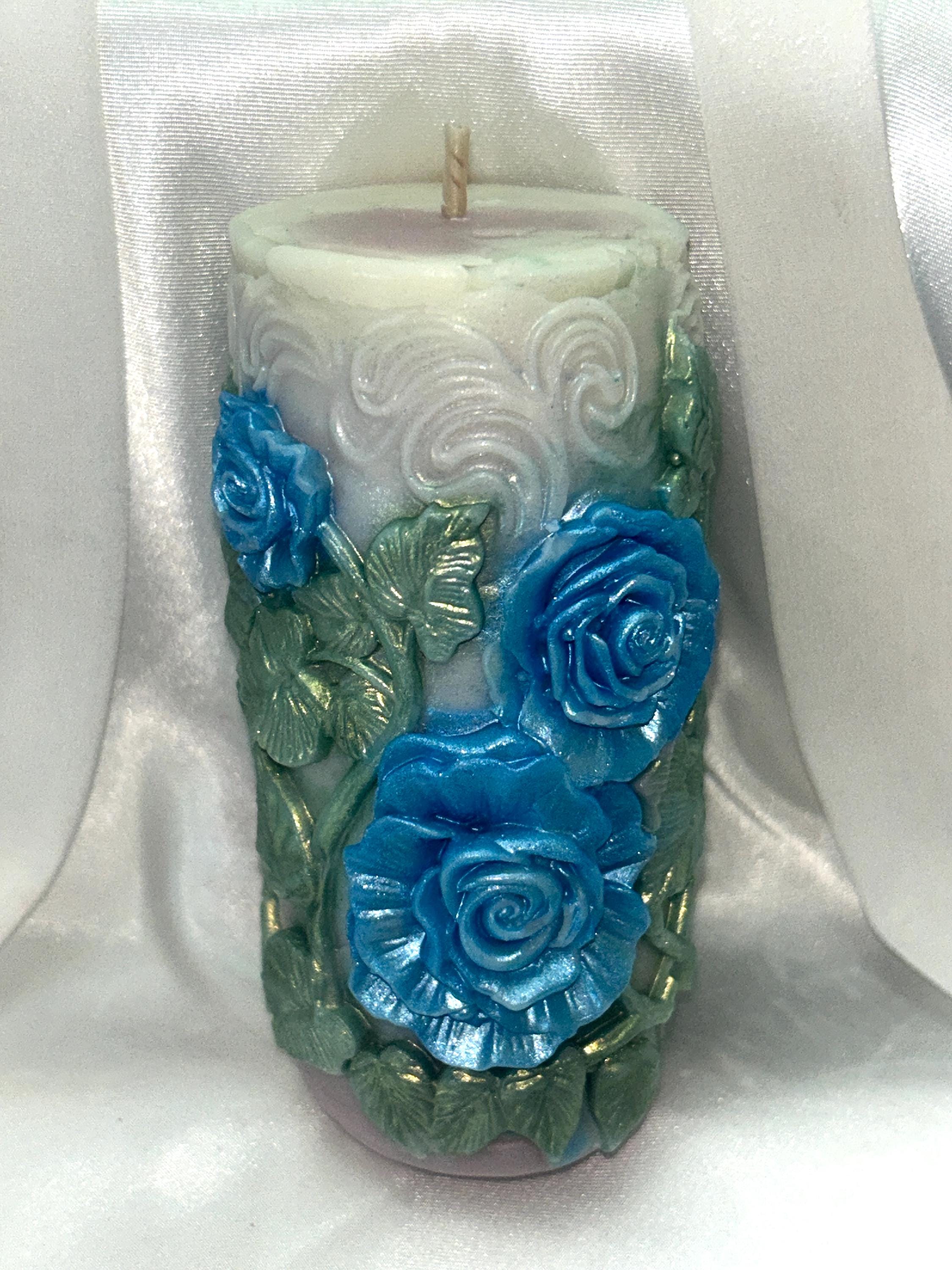 Peaking Meadow Candle 3D crowned Whimsical White and Moss Green meadow leaves 2pc set!