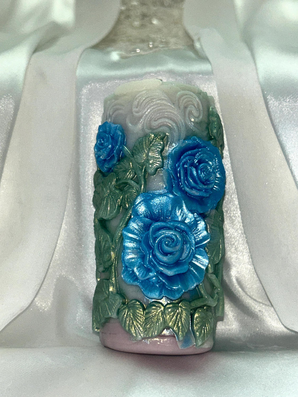 Peaking Meadow Candle 3D crowned Whimsical White and Moss Green meadow leaves 2pc set!