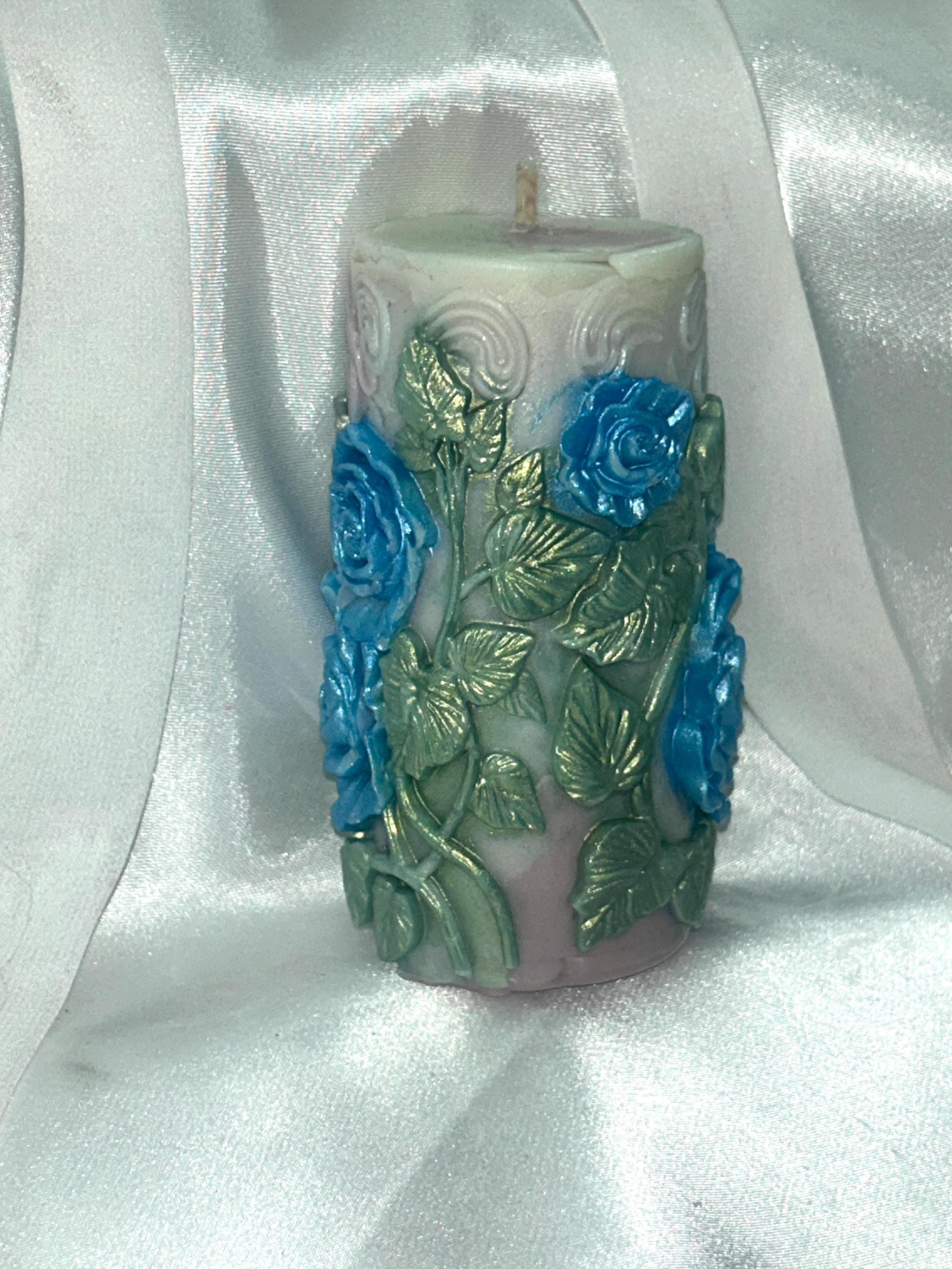 Peaking Meadow Candle 3D crowned Whimsical White and Moss Green meadow leaves 2pc set!