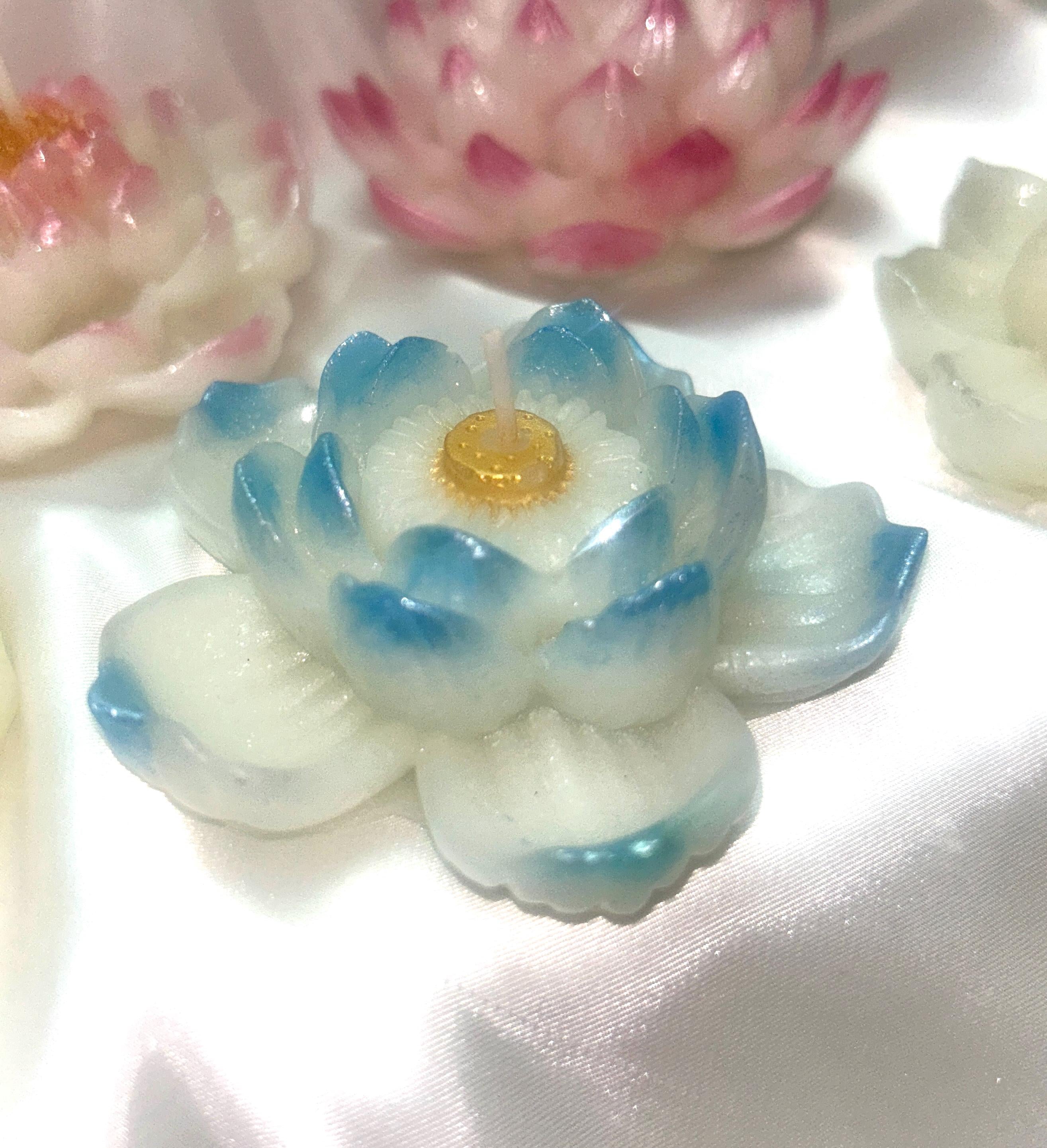 3D Lotus Candle, 5 piece set in Whimsical White Frosted Petal Tips