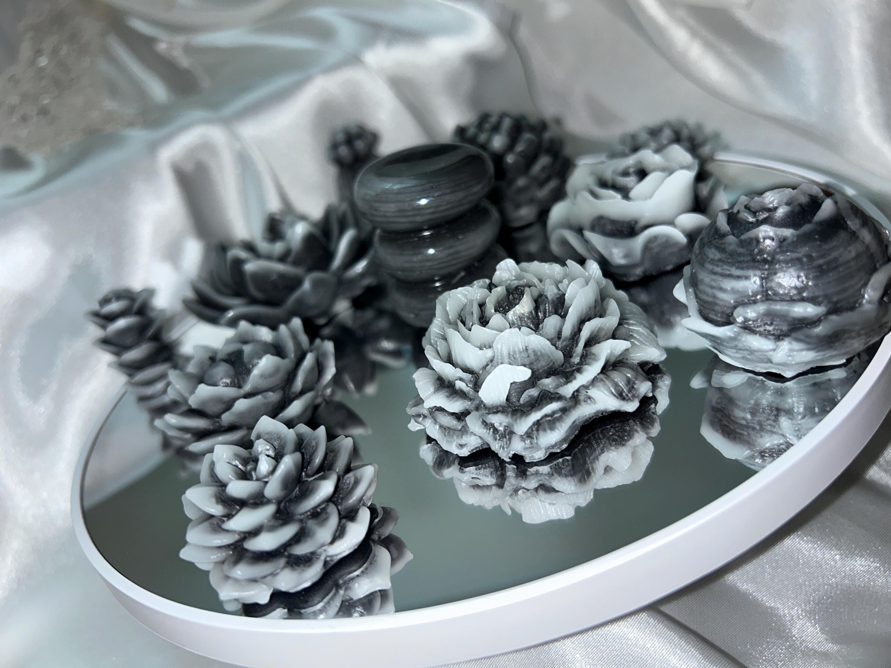 Dark Floral Wax Melts, Eucalyptus Scented, 13 pc Set