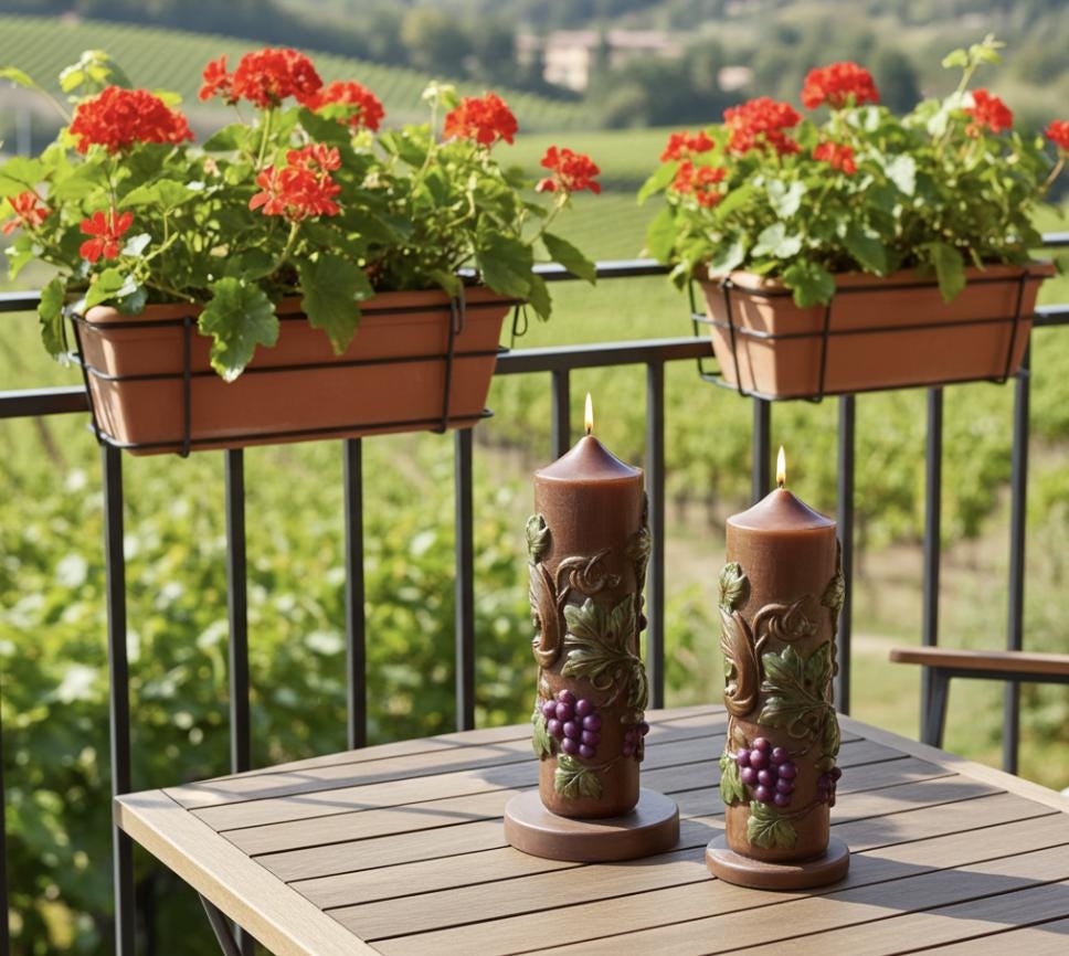 La Dolce Vita Candles in Il Vino Rosso, 3D Crowned Grapevine Moldings, 2pc set!