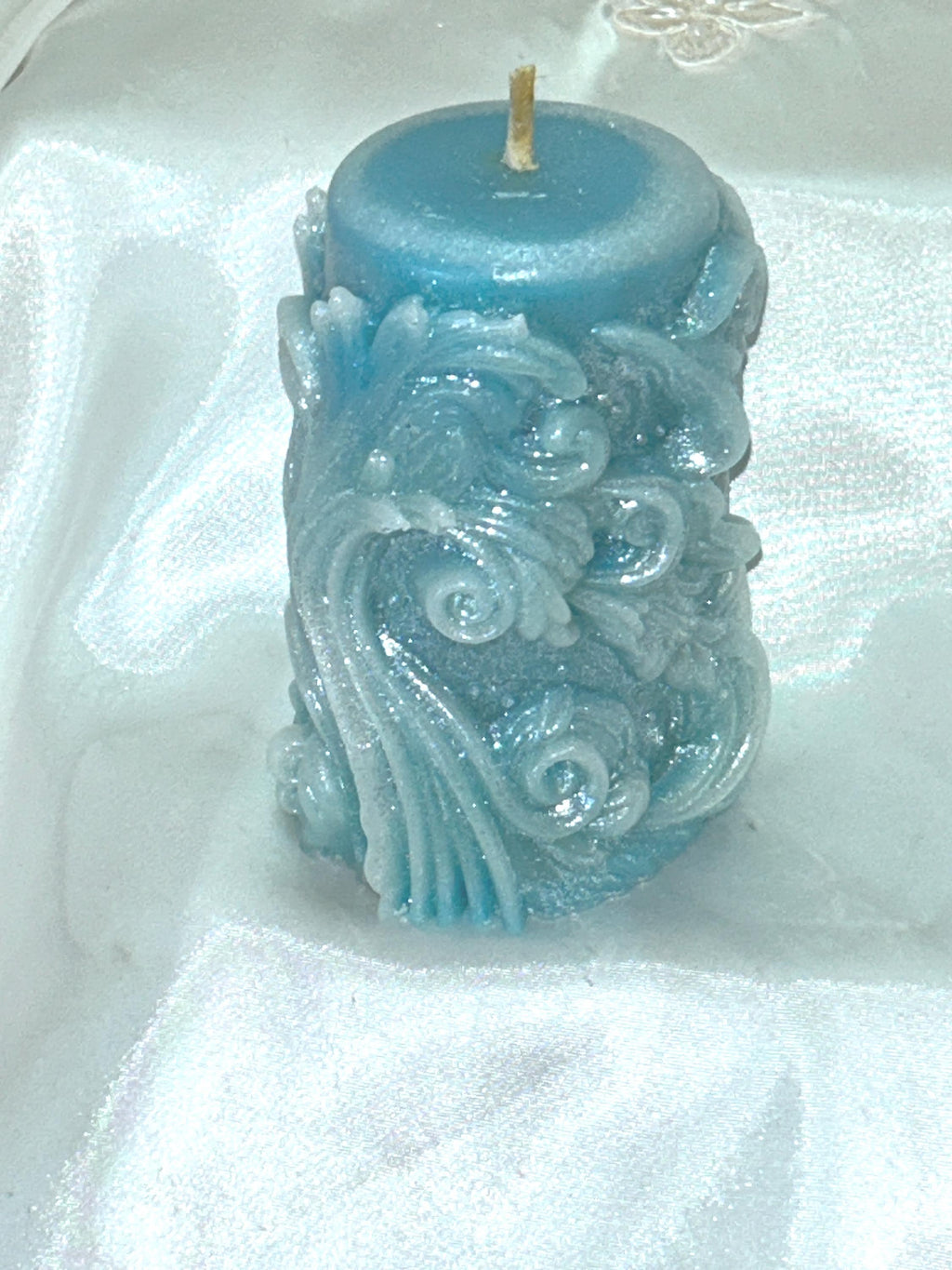 Whimsical Swirls Candles, 3D Crown Frosted Moldings, 2pc set!