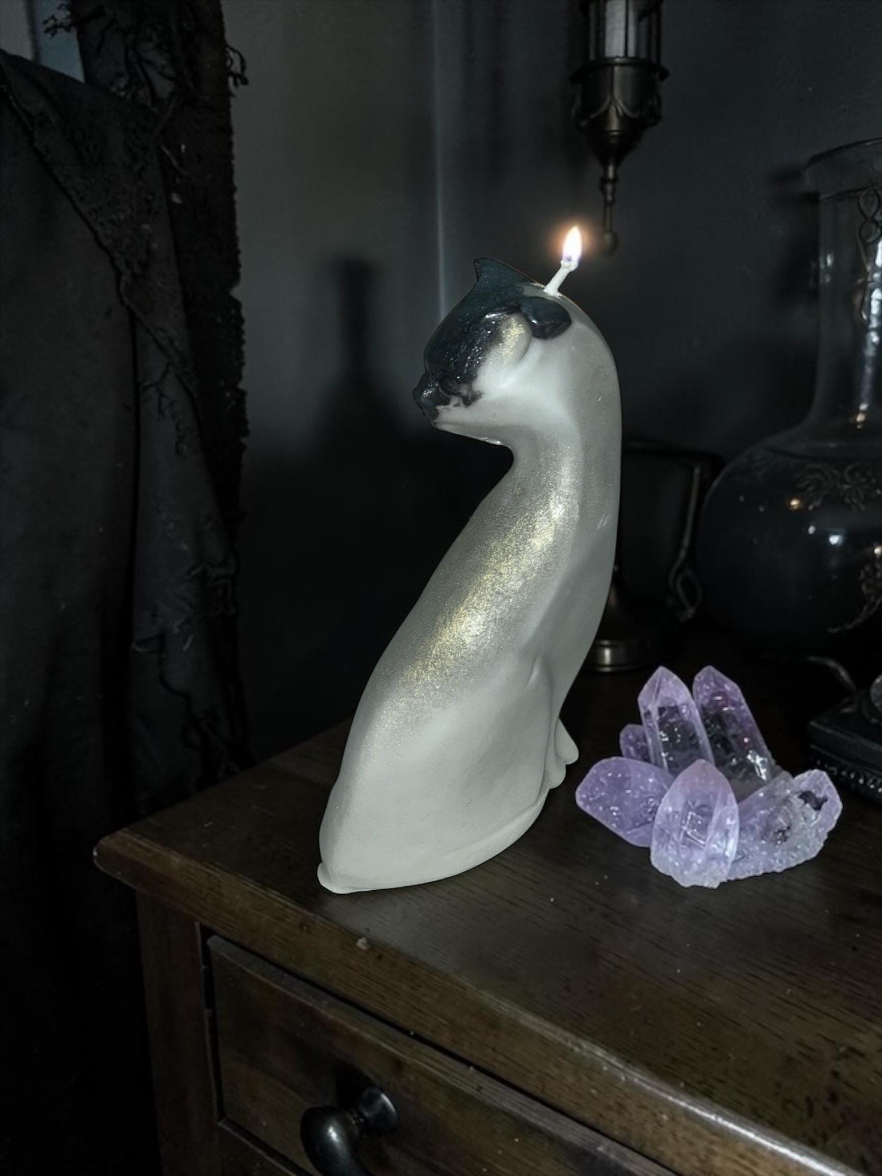 Siamese Cat Candle – Seal Point Wax Figurine, Mica Powder Dye Home Decor