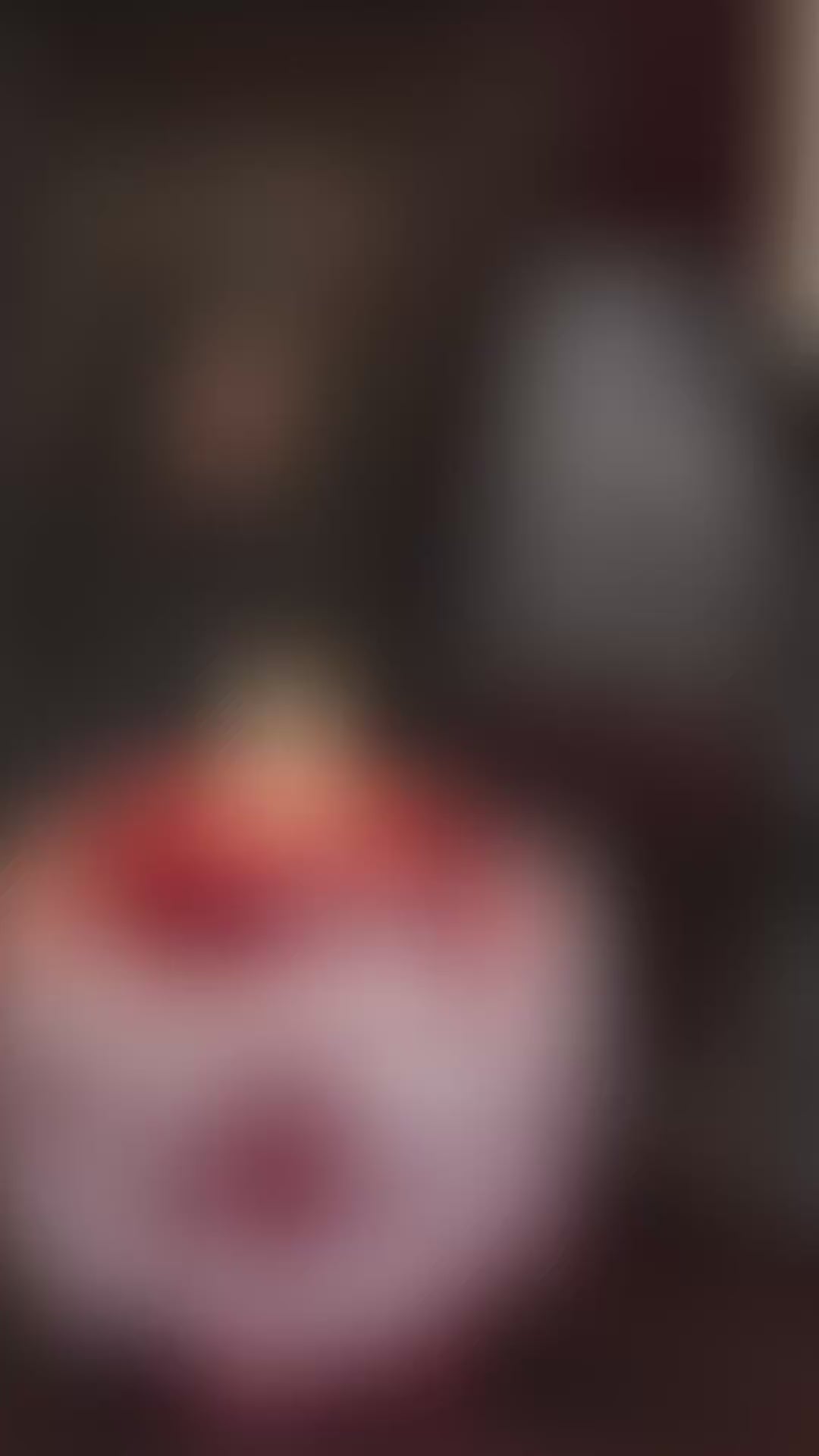 Le candele Chubby Roses Are Red, corona 3D con punte dei petali glassate, set da 2 pezzi!